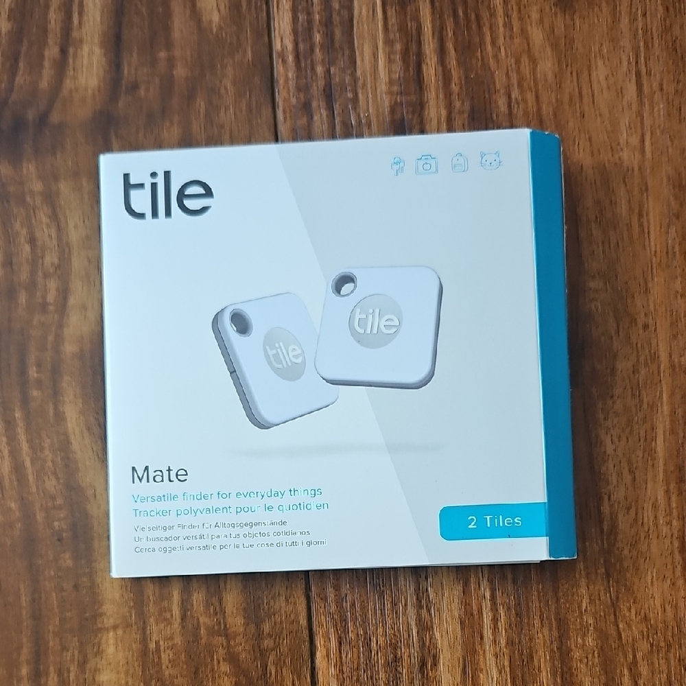 Tile Mate Bluetooth Tracker - White